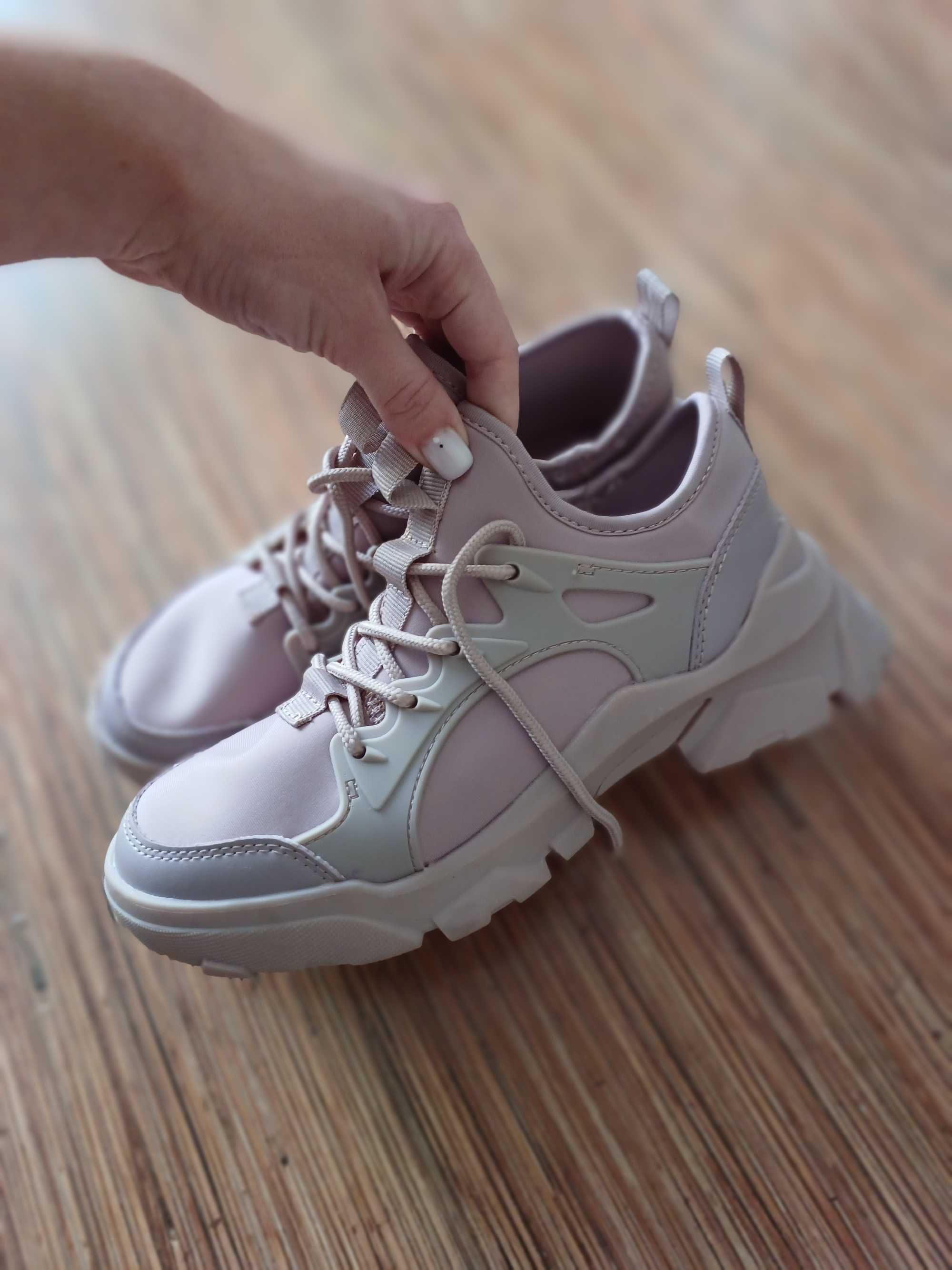 Buty damskie Rezerved nowe