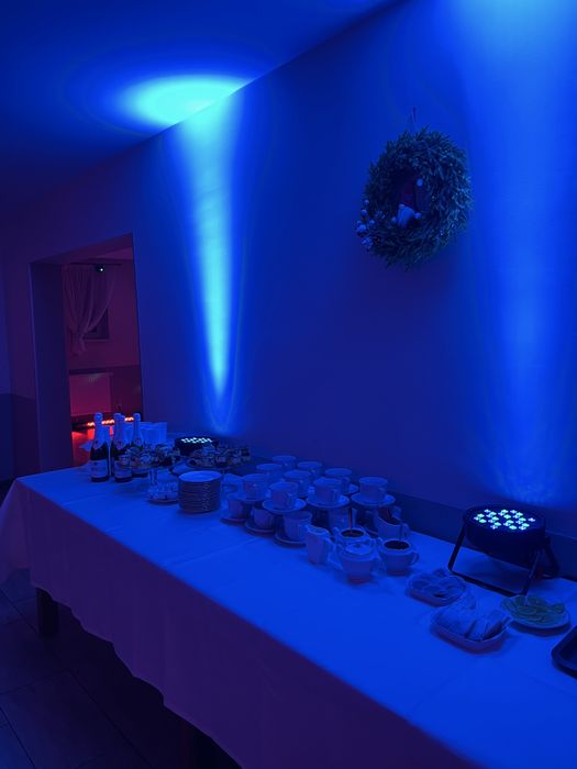 Wynajem sprzętu oświetleniowego, wytwornic dymu i nagłośnienia JBL