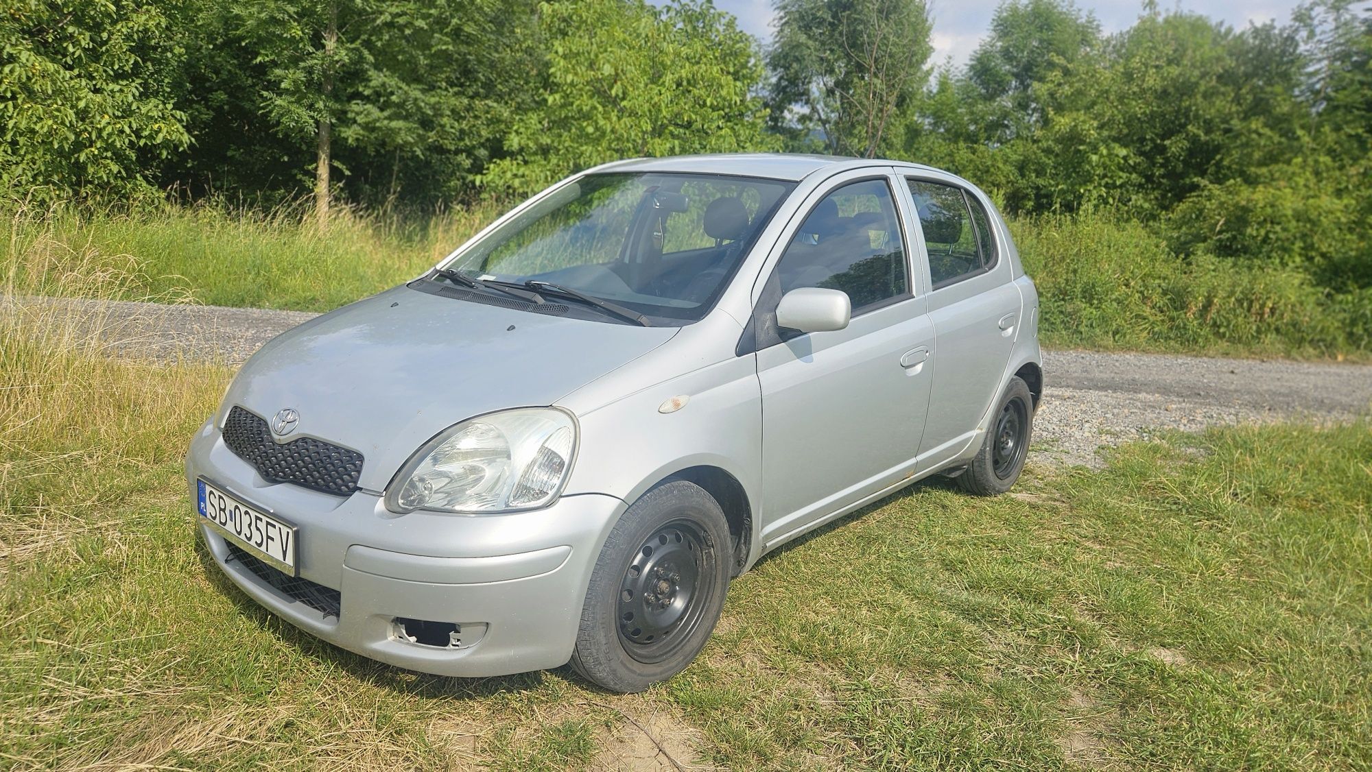 Toyota Yaris 1.4 Diesel, 2003 r.  Srebrna, zadbana, gotowa do jazdy!
