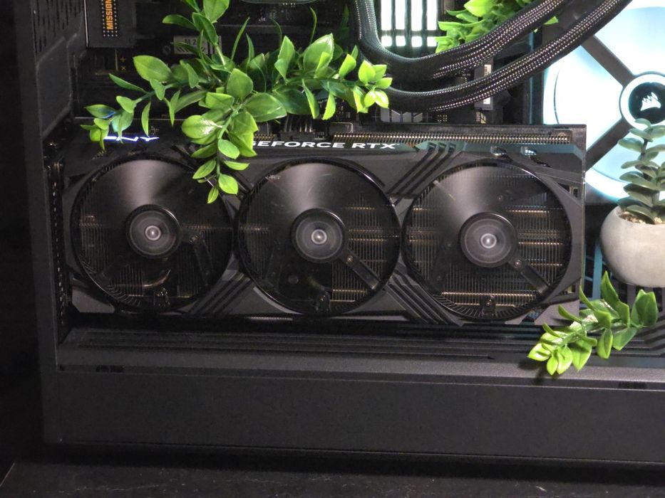 PNY GeForce RTX 4070 Ti VERTO Triple Fan Edition 12GB GDDR6X