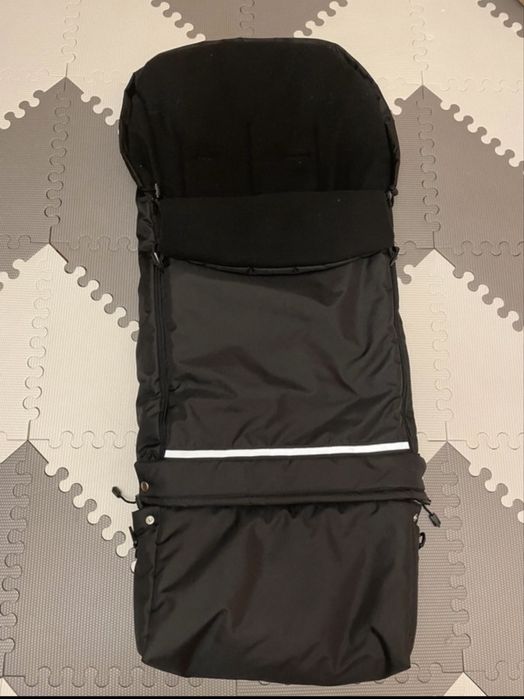 Czarny śpiworek polar