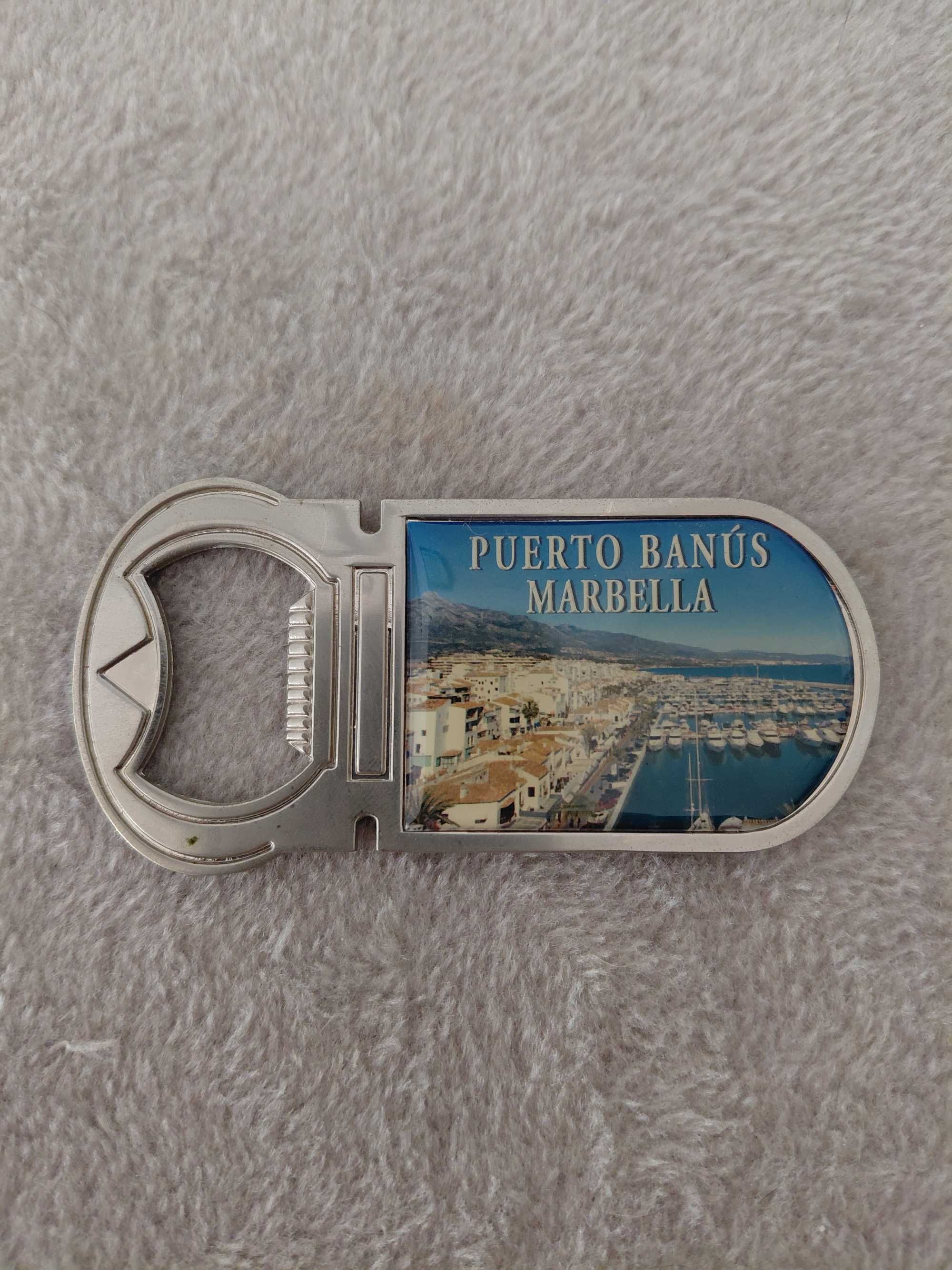 Porta-chaves e ímanes de coleção