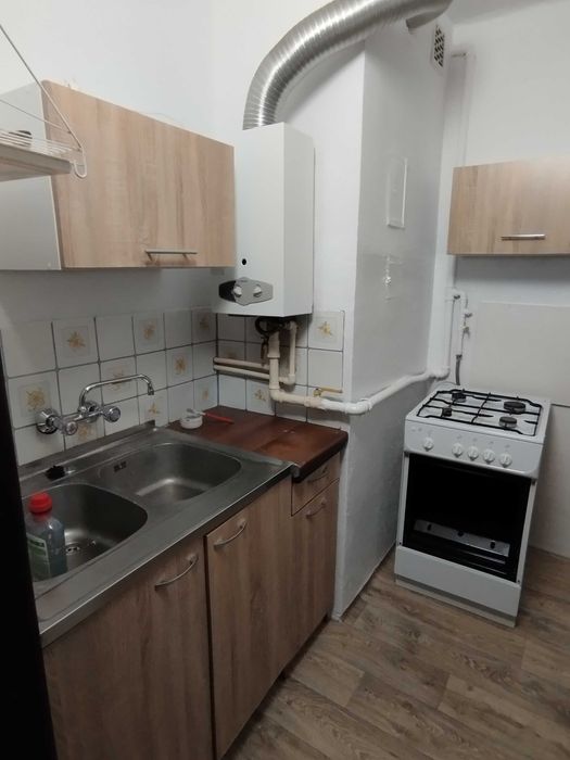 Wynajmę 2-pokojowe mieszkanie w centrum miasta.