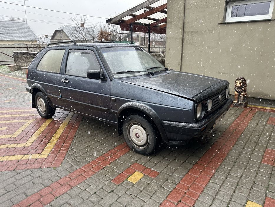 Гольф2,1.6 бензин