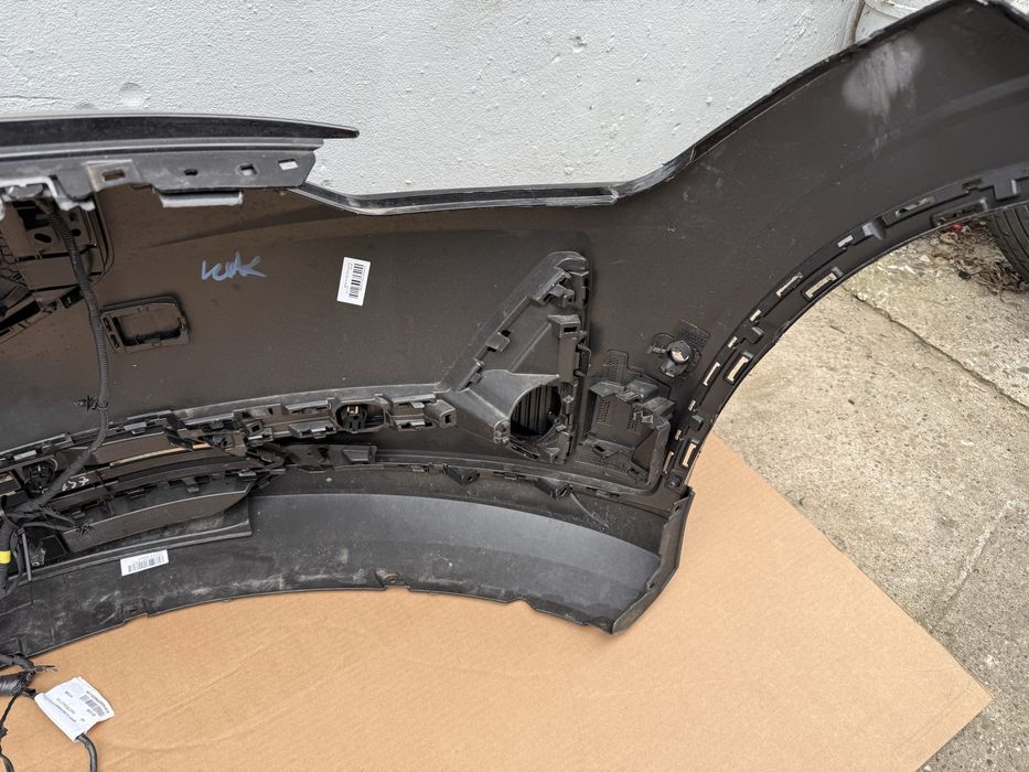 Polestar 2 zderzak przód przedni