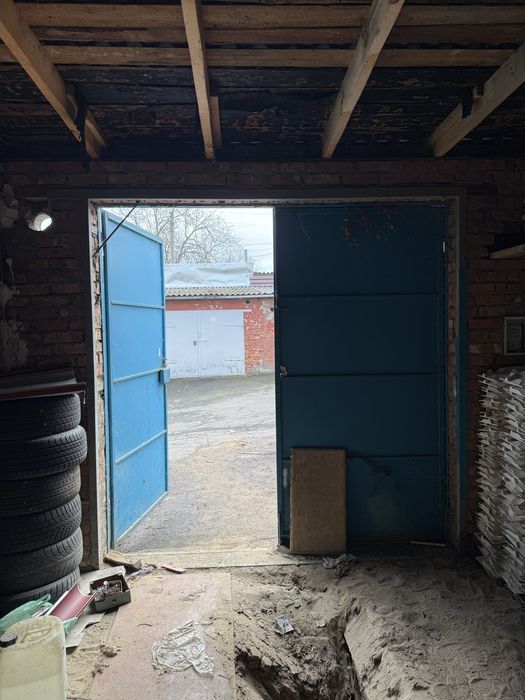 Продам гараж  в районі електричних мереж