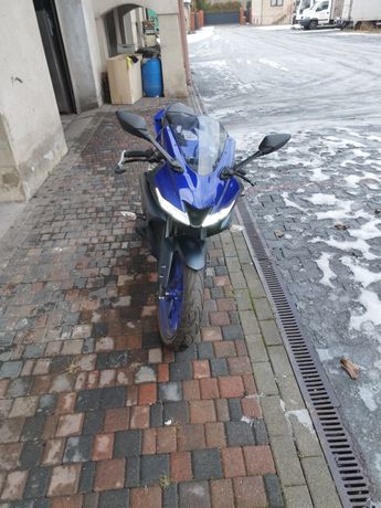 Yamaha YZF R125, Salon Polska