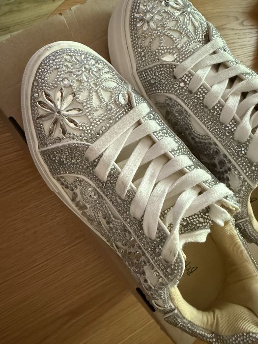 Buty trampki z cekinami