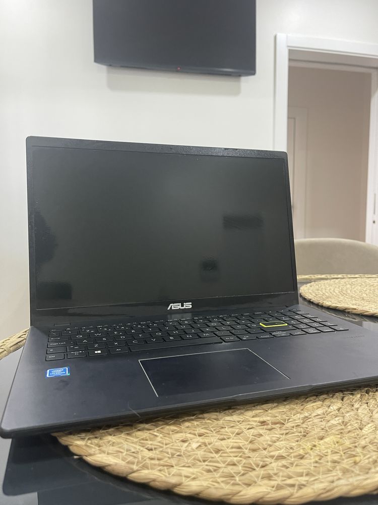 Notebook ASUS Vivobook 15 E510 128 Gb 4 Gb Ram com carregador