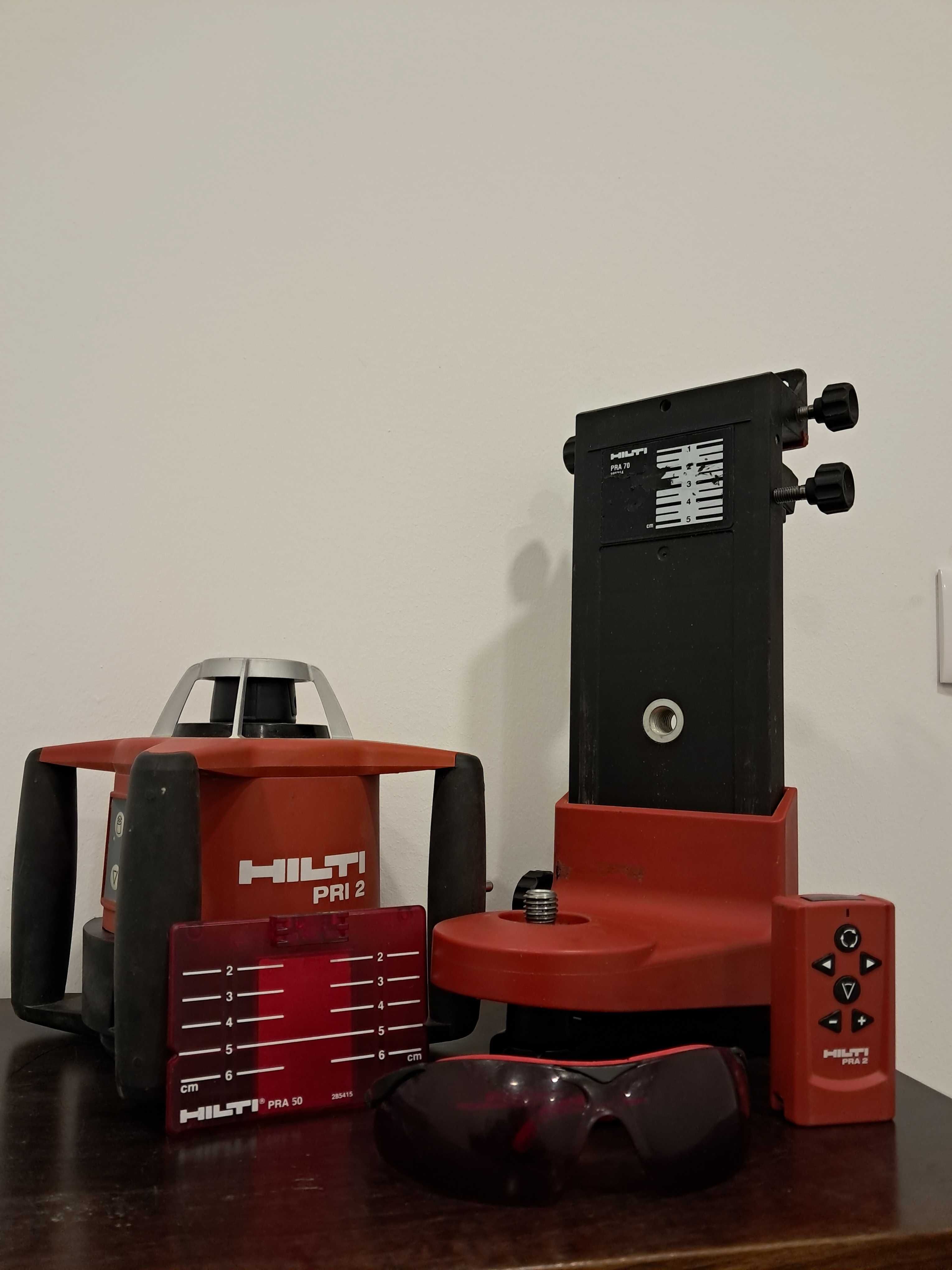 Laser rotativo Hilti, modelo PRI 2