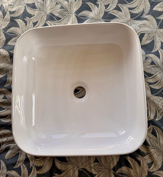 Umywalka nablatowa kwadratowa 39cm