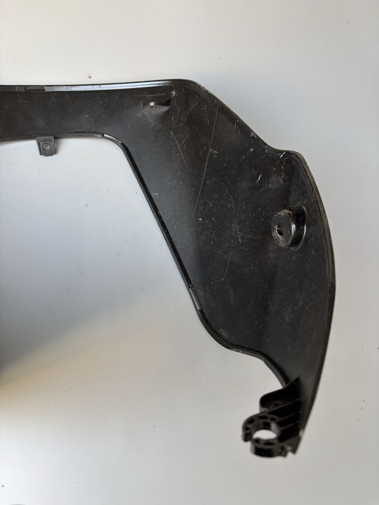 Osłona Reflektora Lampy Plastik SUZUKI VZR 1800