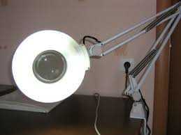 Лампа-лупа на струбцине Quick 228  люмин.подсветка T5 22W, х5 диоптрий