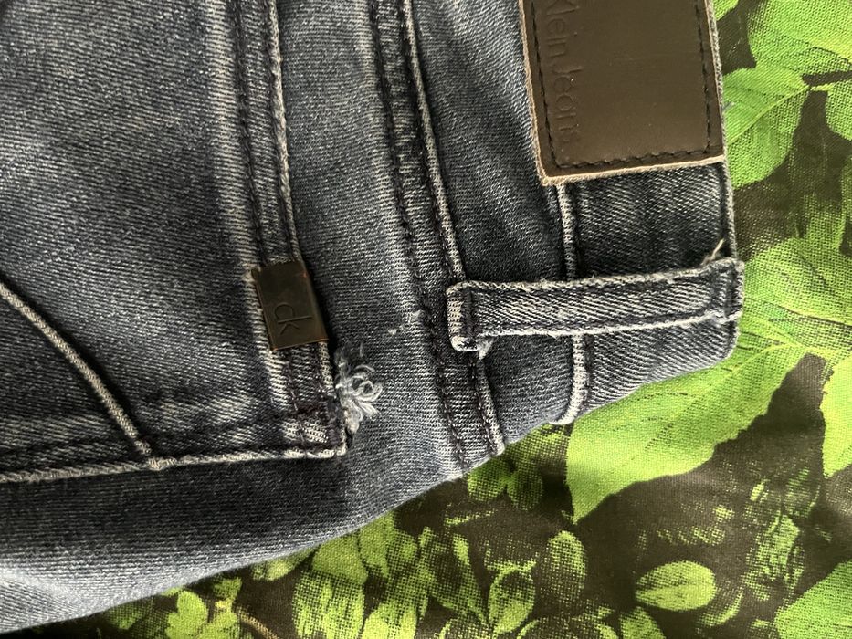 Jeansy Calvin Klein 28 30