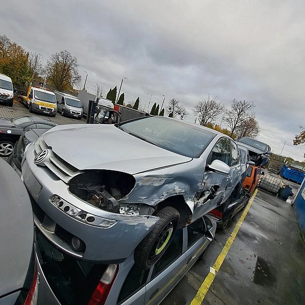 Volkswagen Golf V 5/1.6/16V Części