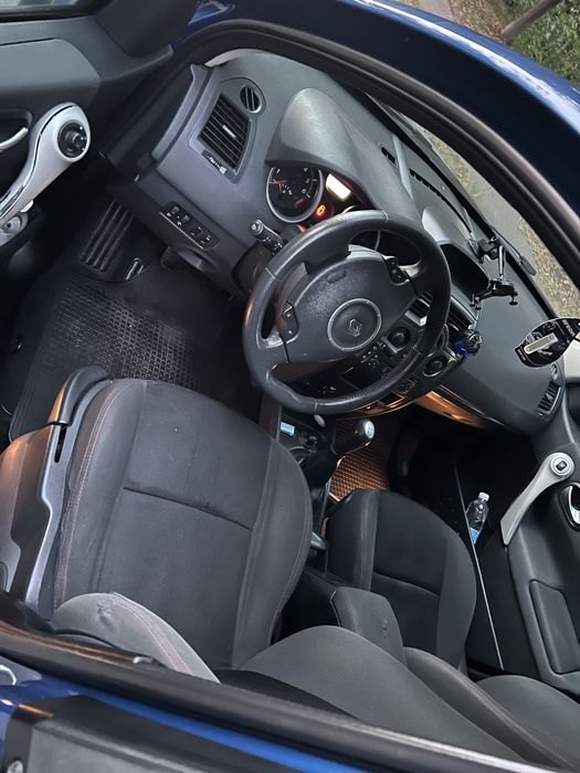 Продам Рено Меган 2 2007