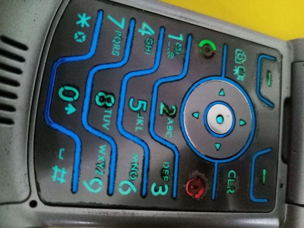 Motorola Razr V3c телефон CDMA