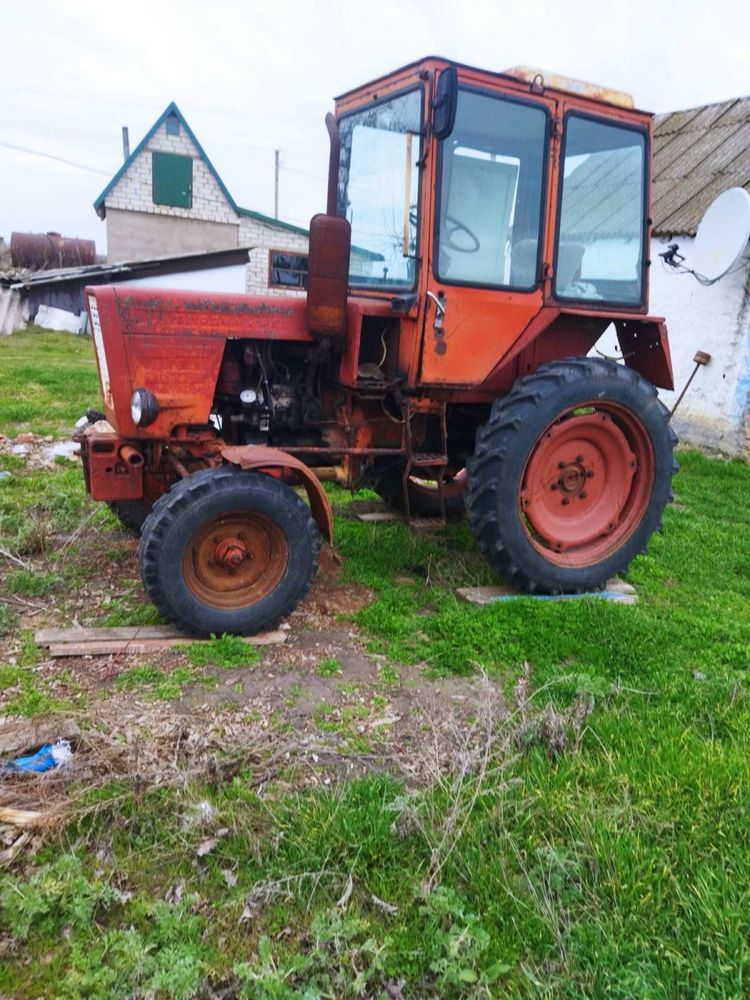 Продам трактор т25