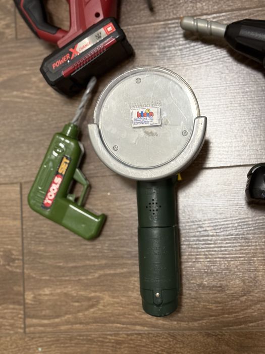 Продам дитячий набір будівельника Bosch для хлопчика!