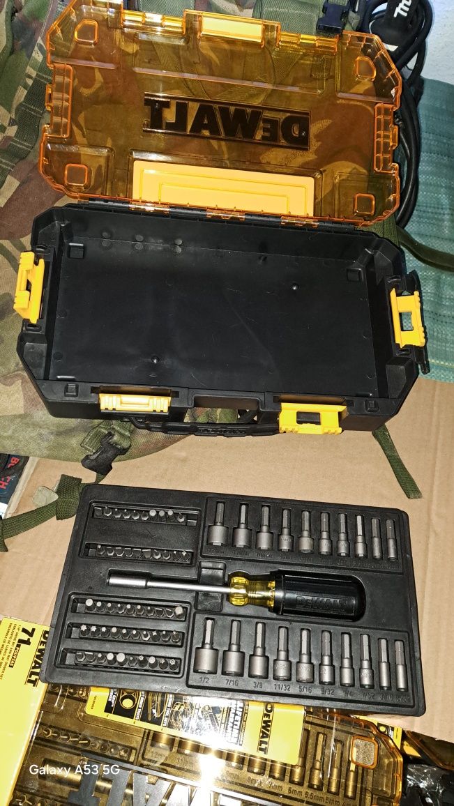 Набори,набір DEWALT  насадкі,біти,викрутка с насадками,якісний набір,о