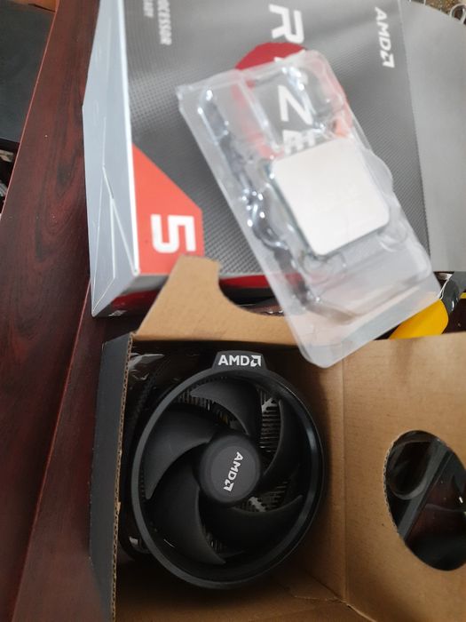 Процесор (процессор) AMD RYZEN 5 3600X