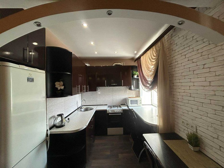 Оренда комфортної двокімнатної квартири в Покровському районі