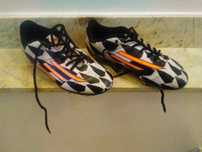 Buty piłkarskie korki Adidas