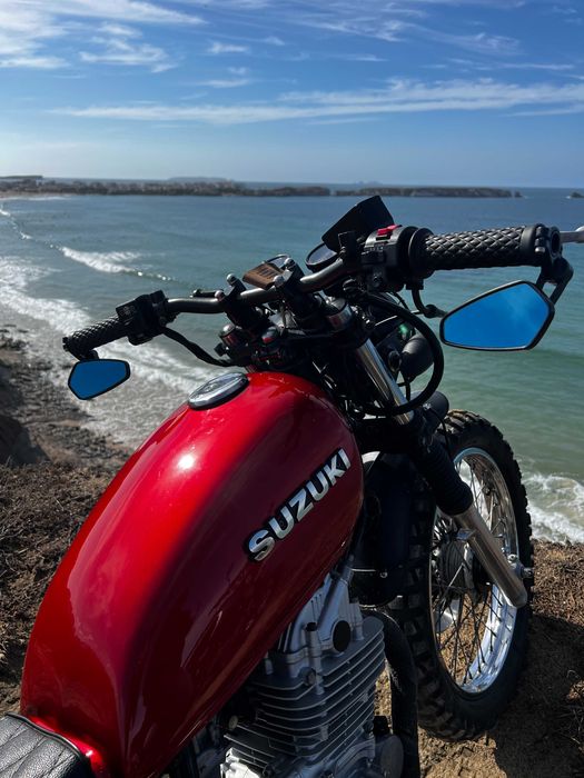 Suzuki Moto GN250