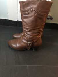 Botas em pele vintage 36 bom estado