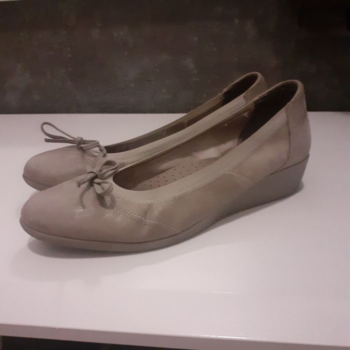 Szare skorzane baleriny na koturnie czolenka comfort fit 39 koturn