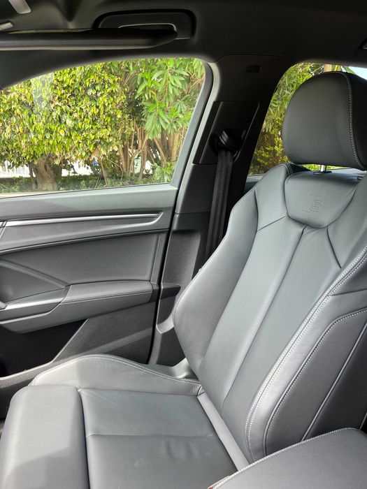 Audi Q3 45 TFSIe S-Line 2024 model