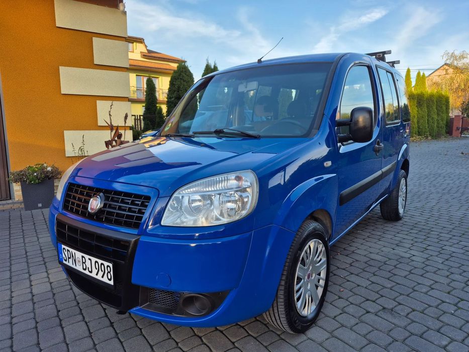 Fiat Doblo 2009r 1.4 8V 77KM Wspomaganie Hak Import Niemcy