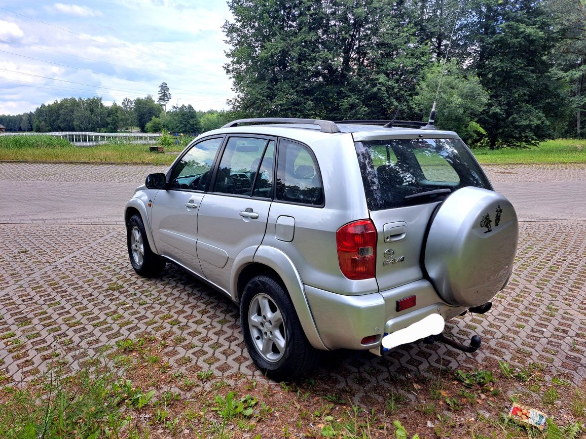 Ładna Toyota Rav-4 2.0 d4d 4x4, Hak