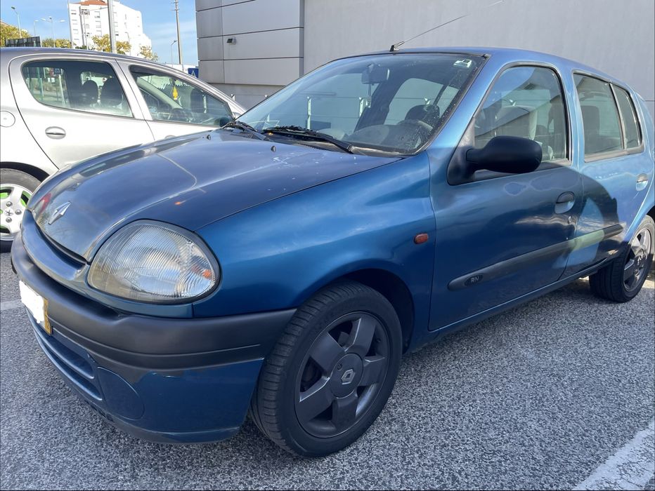 Renault Clio 2000