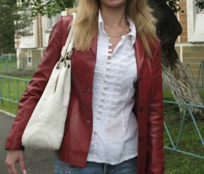 Жіночий піджак шкіряний червоний