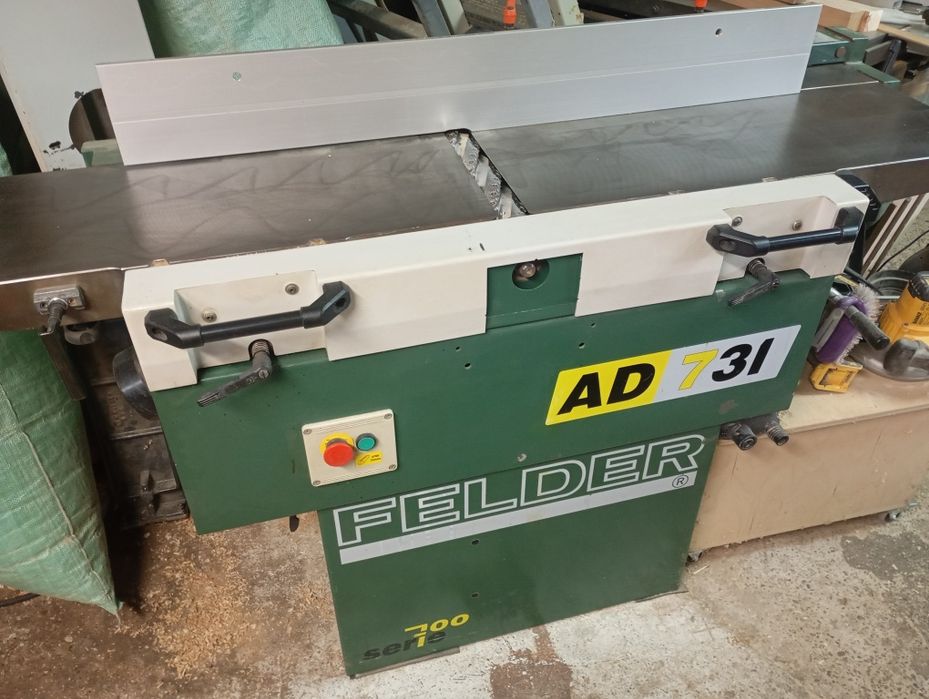 Dewalt grubościówka 735