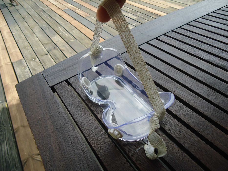 maska maseczka okulary bhp do izolacji izolowania piana pur itd