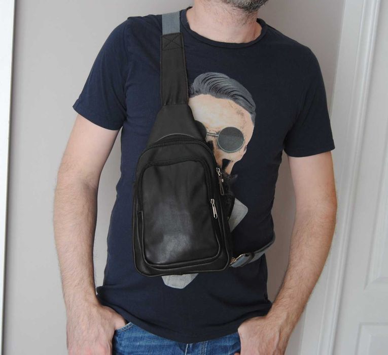 Чоловіча шкіряна сумка бананка слінг / кожаная мужская сумка слинг