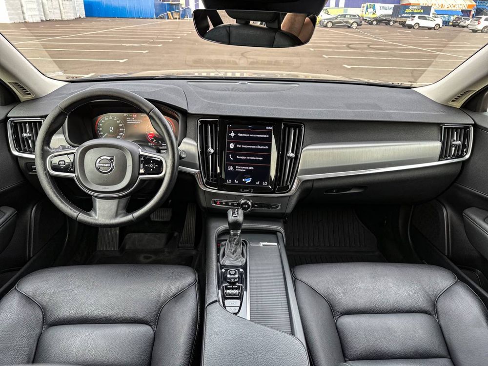 продам Volvo V90 2018, 2.0 газ/бензин