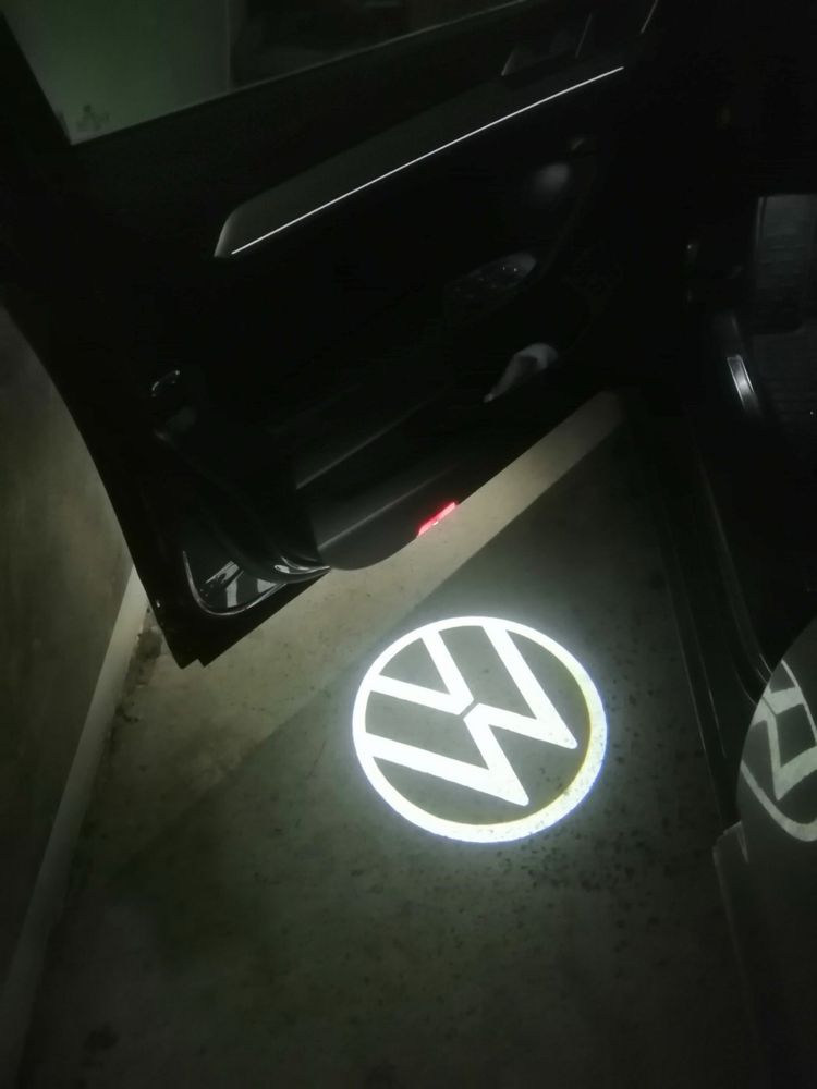 Volkswagen невигораючі проектори Osram Passat Arteon Touareg