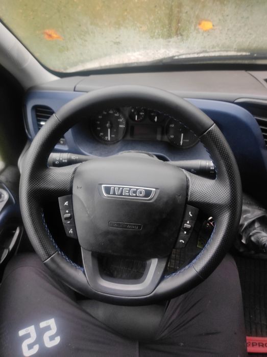 Obszywanie kierownic skóra naturalna