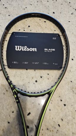 Rakieta tenisowa Wilson Blade v8.0 305g/L3