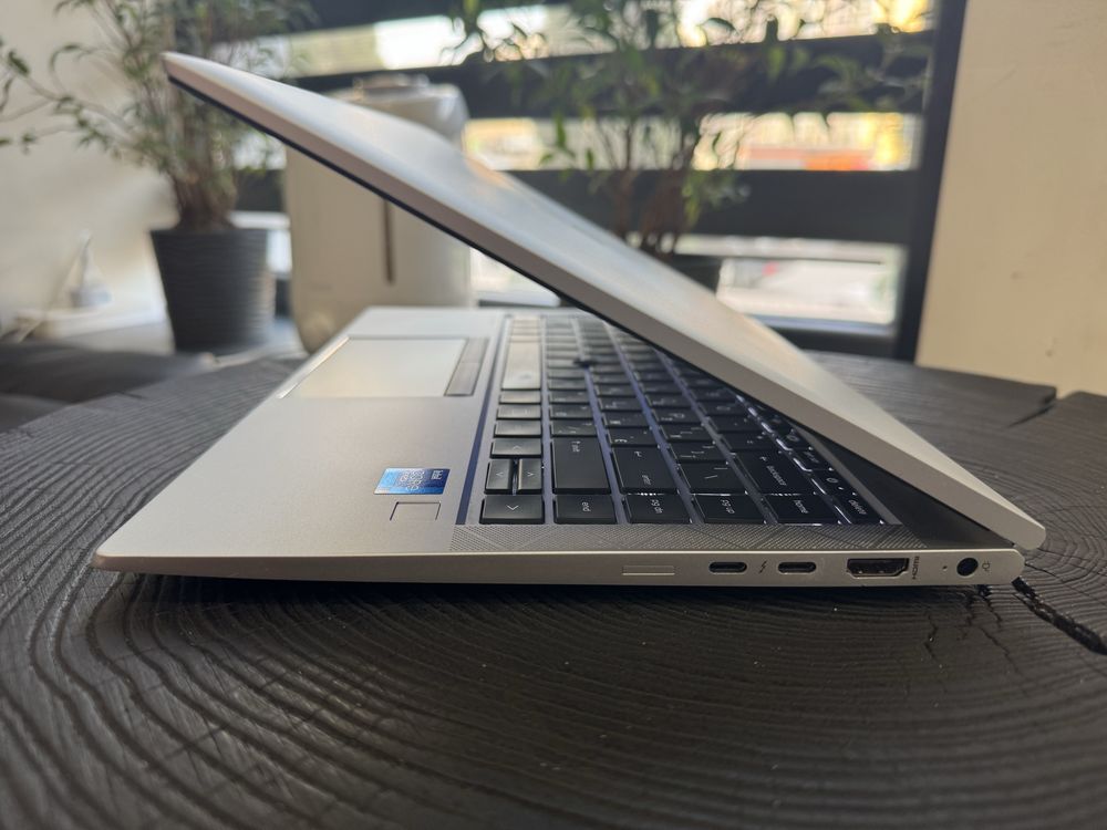 HP EliteBook 840 G8 (i7-1185G7 16GB SSD512GB IPS) #0712