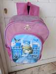 Vendo mochila de menina nova
