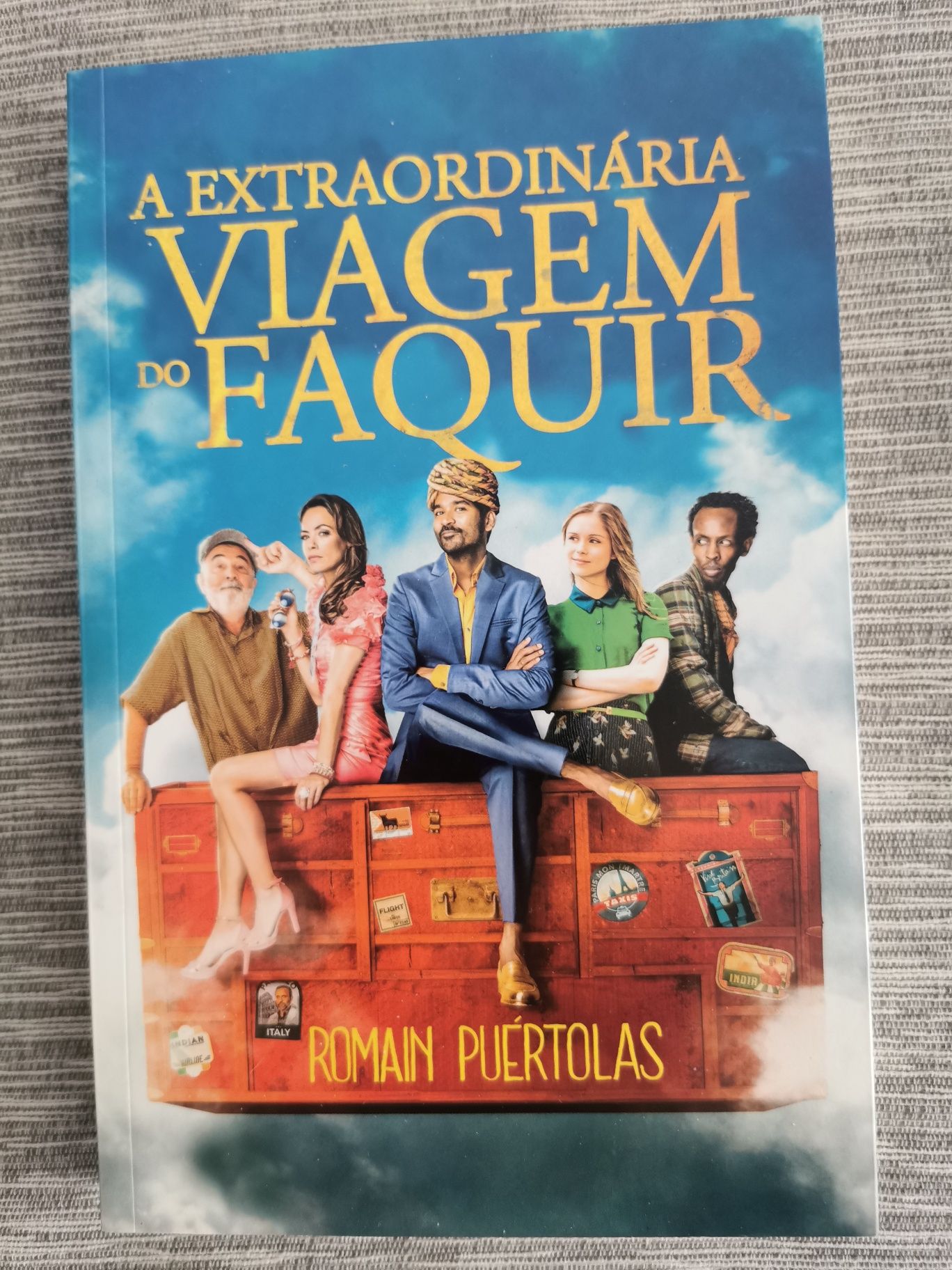 A Extraordinária Viagem do Faquir (Romain Puértolas) - Porto Editora