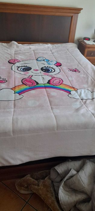 Edredão polar em rosa para quarto de menina