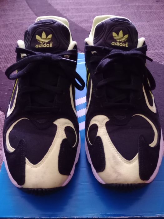 Ténis Adidas Yung-1 N°45,5