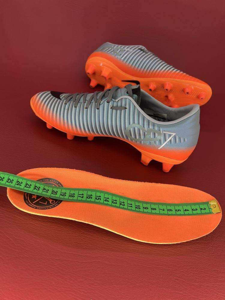Футбольні кросівки Nike Mercurial Vortex III