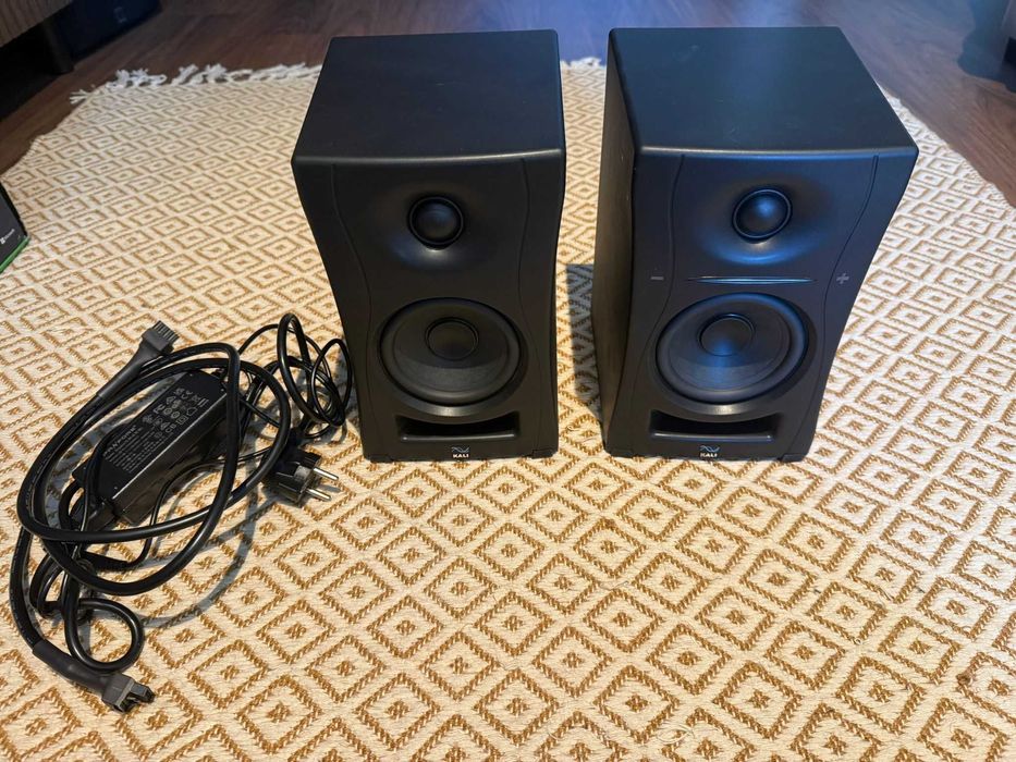 Kali Audio - LP-UNF - Colunas Monitoras activas