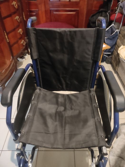 Cadeira de rodas pouco uso